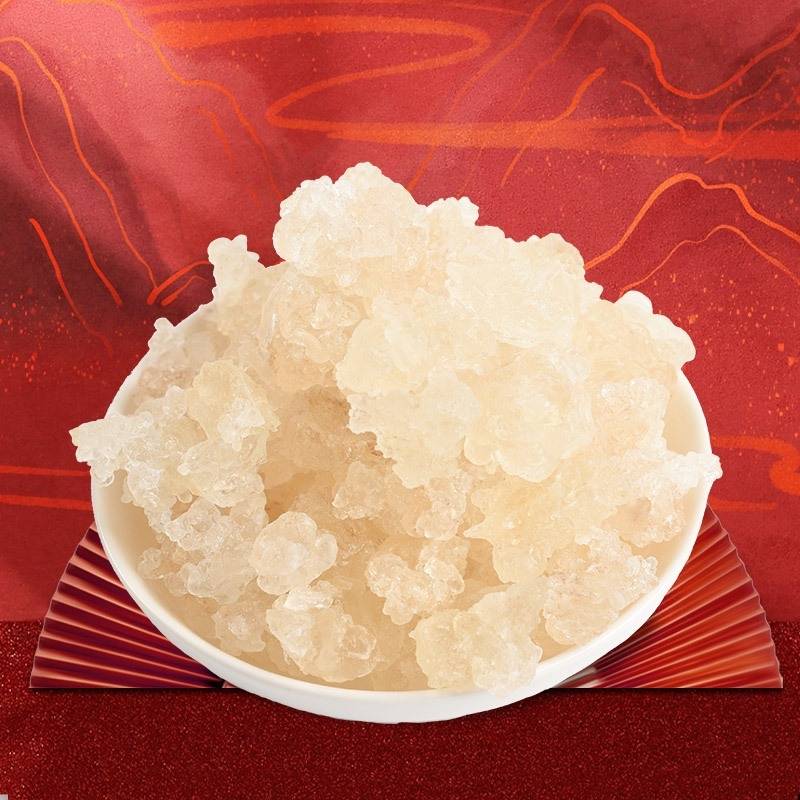 Một bát tuyết yến khô chuẩn bị đem ngâm
