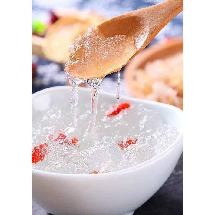 Thìa tuyết yến đã nở mềm, sẵn sàng nấu chè